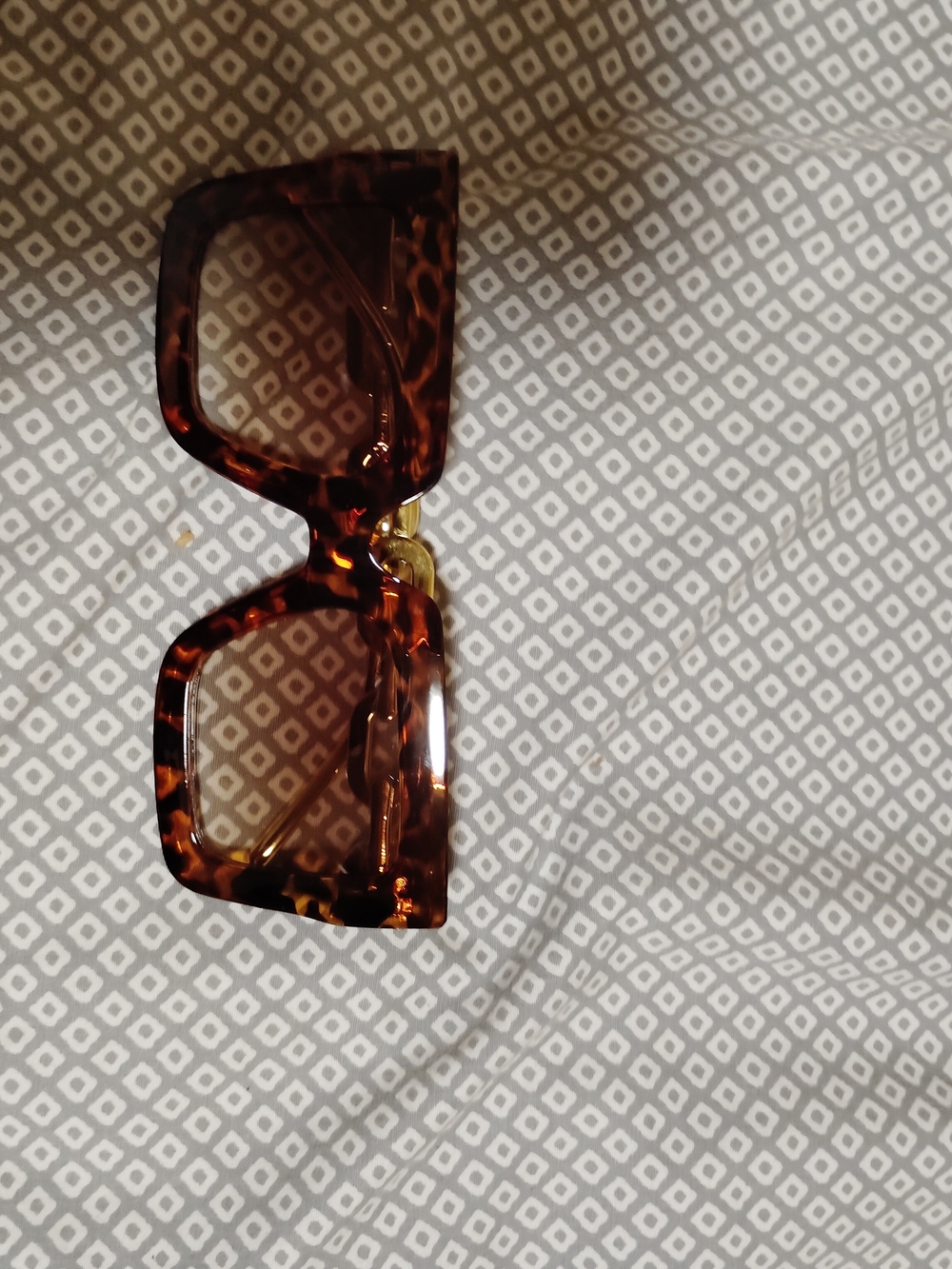 Women’s Oversized Tortoiseshell Square Sunglasses - Brown